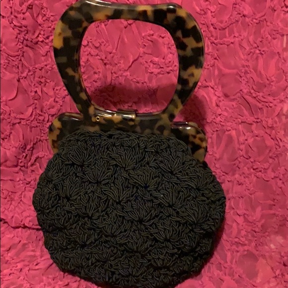 Beautiful vintage purse gently used. - Picture 3 of 5